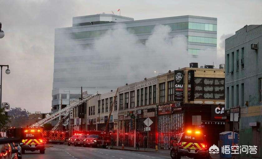 兵商建设_美国洛杉矶市中心突发爆炸，多处建筑物起火，现在状况如何了？发生了什么